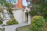 https://images.listonce.com.au/custom/160x/listings/9-lauriston-street-kyneton-vic-3444/572/00781572_img_03.jpg?DOY_Ocm3kQs