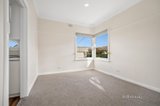 https://images.listonce.com.au/custom/160x/listings/9-lawrence-street-alfredton-vic-3350/668/01736668_img_07.jpg?7wW87t7dmyA