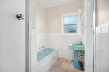 https://images.listonce.com.au/custom/160x/listings/9-lawrence-street-alfredton-vic-3350/668/01736668_img_09.jpg?qZY26ihBvFM