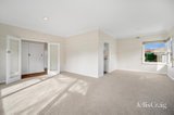 https://images.listonce.com.au/custom/160x/listings/9-lawrence-street-alfredton-vic-3350/741/01797741_img_01.jpg?lKSm5I1wj34