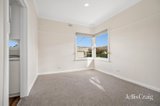https://images.listonce.com.au/custom/160x/listings/9-lawrence-street-alfredton-vic-3350/741/01797741_img_02.jpg?TqrK6oJRWb4