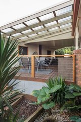 https://images.listonce.com.au/custom/160x/listings/9-liberty-court-st-helena-vic-3088/587/01057587_img_12.jpg?iT_nLkWLeuw