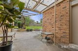 https://images.listonce.com.au/custom/160x/listings/9-lisbon-street-glen-waverley-vic-3150/269/01983269_img_13.jpg?wTfn3pGQtww