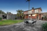 https://images.listonce.com.au/custom/160x/listings/9-lobelia-court-blackburn-north-vic-3130/864/01701864_img_11.jpg?OYI4BBO0MNs