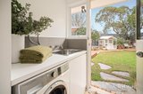https://images.listonce.com.au/custom/160x/listings/9-longbeach-close-aspendale-vic-3195/158/01941158_img_10.jpg?vt2QTlRLFlE