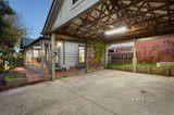 https://images.listonce.com.au/custom/160x/listings/9-lyon-street-essendon-vic-3040/746/01050746_img_11.jpg?8rOfHr2dx6k