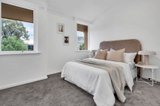 https://images.listonce.com.au/custom/160x/listings/9-lytton-street-carlton-vic-3053/034/01721034_img_08.jpg?_Mtl25MfJDY