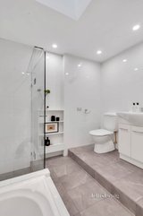 https://images.listonce.com.au/custom/160x/listings/9-lytton-street-carlton-vic-3053/034/01721034_img_09.jpg?NNO3zQ6UQBw