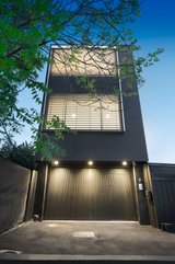 https://images.listonce.com.au/custom/160x/listings/9-macfarlan-place-south-yarra-vic-3141/421/00210421_img_01.jpg?PvtbQq-NYOg