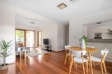 https://images.listonce.com.au/custom/160x/listings/9-maleela-grove-rosanna-vic-3084/945/01528945_img_03.jpg?ObyTNjo1bOM