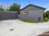 https://images.listonce.com.au/custom/160x/listings/9-marlow-street-mooroolbark-vic-3138/040/01526040_img_13.jpg?E3qhhH3AqcY