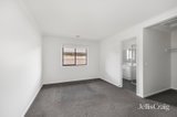 https://images.listonce.com.au/custom/160x/listings/9-marxsen-parade-lucas-vic-3350/272/01954272_img_03.jpg?0eaYJdNwSx8