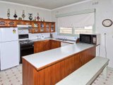 https://images.listonce.com.au/custom/160x/listings/9-mary-street-hamlyn-heights-vic-3215/581/01699581_img_02.jpg?cPl8OpS-GsY