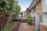 https://images.listonce.com.au/custom/160x/listings/9-maude-avenue-doncaster-east-vic-3109/952/01544952_img_08.jpg?_gu27o-8ej4