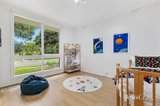https://images.listonce.com.au/custom/160x/listings/9-maylands-crescent-glen-waverley-vic-3150/435/01927435_img_10.jpg?X4iMotif8Eg