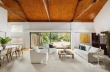 https://images.listonce.com.au/custom/160x/listings/9-meryl-street-armadale-vic-3143/977/01822977_img_06.jpg?Eu8BW8XpOLQ