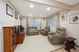 https://images.listonce.com.au/custom/160x/listings/9-michigan-place-rowville-vic-3178/357/01932357_img_14.jpg?_qcTiwHNVms
