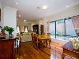 https://images.listonce.com.au/custom/160x/listings/9-minkell-court-wantirna-vic-3152/130/01525130_img_05.jpg?t4vbjjYE-wo