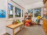 https://images.listonce.com.au/custom/160x/listings/9-mitchell-street-chewton-vic-3451/114/00965114_img_05.jpg?JvR4E9Vugo0