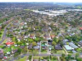 https://images.listonce.com.au/custom/160x/listings/9-monomeith-street-mooroolbark-vic-3138/934/01524934_img_03.jpg?vbESsWuy89c