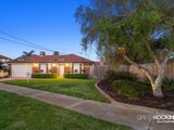 https://images.listonce.com.au/custom/160x/listings/9-mulcahy-court-altona-meadows-vic-3028/876/01203876_img_02.jpg?bUA6nQ8-yw4