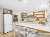 https://images.listonce.com.au/custom/160x/listings/9-mulcahy-court-altona-meadows-vic-3028/876/01203876_img_11.jpg?oleid_P6Vcw