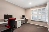 https://images.listonce.com.au/custom/160x/listings/9-mullum-mullum-road-ringwood-vic-3134/261/01635261_img_09.jpg?1PVeJnRp57A