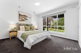 https://images.listonce.com.au/custom/160x/listings/9-nolan-street-buninyong-vic-3357/066/01981066_img_11.jpg?FL41VsZcVI4