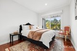 https://images.listonce.com.au/custom/160x/listings/9-north-street-daylesford-vic-3460/424/01901424_img_11.jpg?6JDUauUZ_2A