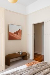 https://images.listonce.com.au/custom/160x/listings/9-osborne-street-south-yarra-vic-3141/362/01687362_img_06.jpg?tEJlblBH_0k