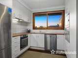 https://images.listonce.com.au/custom/160x/listings/9-paris-avenue-croydon-south-vic-3136/709/01525709_img_06.jpg?QxnZsrut8Ts