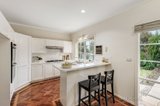 https://images.listonce.com.au/custom/160x/listings/9-parkhill-drive-kew-vic-3101/695/00557695_img_07.jpg?ErUCq2Yj67I