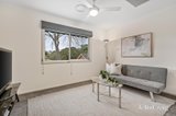 https://images.listonce.com.au/custom/160x/listings/9-plymouth-court-nunawading-vic-3131/102/01753102_img_07.jpg?jy4j7m9GFfA