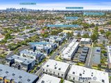 https://images.listonce.com.au/custom/160x/listings/9-poble-walk-avondale-heights-vic-3034/837/01747837_img_18.jpg?Ln2xpSZLRlw