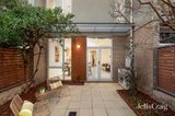 https://images.listonce.com.au/custom/160x/listings/9-pottage-circuit-macleod-vic-3085/294/01942294_img_09.jpg?siVVWlRmS7I