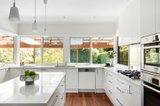 https://images.listonce.com.au/custom/160x/listings/9-pound-road-warrandyte-vic-3113/527/01648527_img_07.jpg?iLYbpMvkWV0