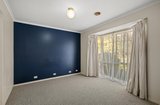 https://images.listonce.com.au/custom/160x/listings/9-ramble-crescent-croydon-vic-3136/911/01969911_img_01.jpg?v7XditvM2Lw