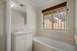 https://images.listonce.com.au/custom/160x/listings/9-ramble-crescent-croydon-vic-3136/911/01969911_img_04.jpg?iy8yTVNk-pI