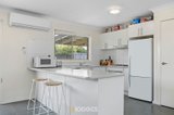 https://images.listonce.com.au/custom/160x/listings/9-raymond-george-place-lara-vic-3212/530/00733530_img_02.jpg?CKuwrDuPz9k