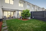 https://images.listonce.com.au/custom/160x/listings/9-reeve-lane-chirnside-park-vic-3116/556/01603556_img_11.jpg?mDgR4AQDcgI