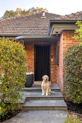https://images.listonce.com.au/custom/160x/listings/9-robbins-street-ivanhoe-vic-3079/707/01824707_img_03.jpg?QgDtCdn_t0A