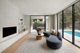 https://images.listonce.com.au/custom/160x/listings/9-rochford-street-bentleigh-east-vic-3165/812/01908812_img_02.jpg?9MOcZVAF4hI