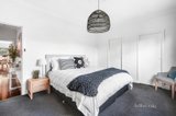 https://images.listonce.com.au/custom/160x/listings/9-rowen-street-glen-iris-vic-3146/270/01442270_img_08.jpg?ua1MSiQRBm0