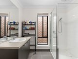 https://images.listonce.com.au/custom/160x/listings/9-rutherford-grove-armstrong-creek-vic-3217/128/01705128_img_06.jpg?V2ft5xb9VeM