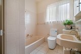 https://images.listonce.com.au/custom/160x/listings/9-saint-aidans-drive-lake-wendouree-vic-3350/629/01909629_img_02.jpg?eknGgvd6OgQ