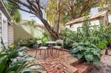 https://images.listonce.com.au/custom/160x/listings/9-shamrock-street-richmond-vic-3121/370/01407370_img_08.jpg?S-2mlr0g-SE