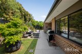 https://images.listonce.com.au/custom/160x/listings/9-sherwood-road-chirnside-park-vic-3116/492/01988492_img_16.jpg?GndarU_Ruhc