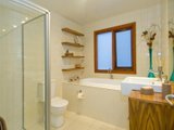 https://images.listonce.com.au/custom/160x/listings/9-shortland-way-leopold-vic-3224/996/01698996_img_05.jpg?yDv534kh-DM