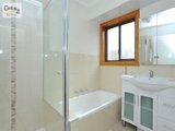 https://images.listonce.com.au/custom/160x/listings/9-sixth-avenue-altona-north-vic-3025/809/01613809_img_04.jpg?cN64aoHsZXE
