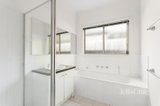https://images.listonce.com.au/custom/160x/listings/9-sophie-place-greensborough-vic-3088/767/01941767_img_10.jpg?DI4GRamSRKY